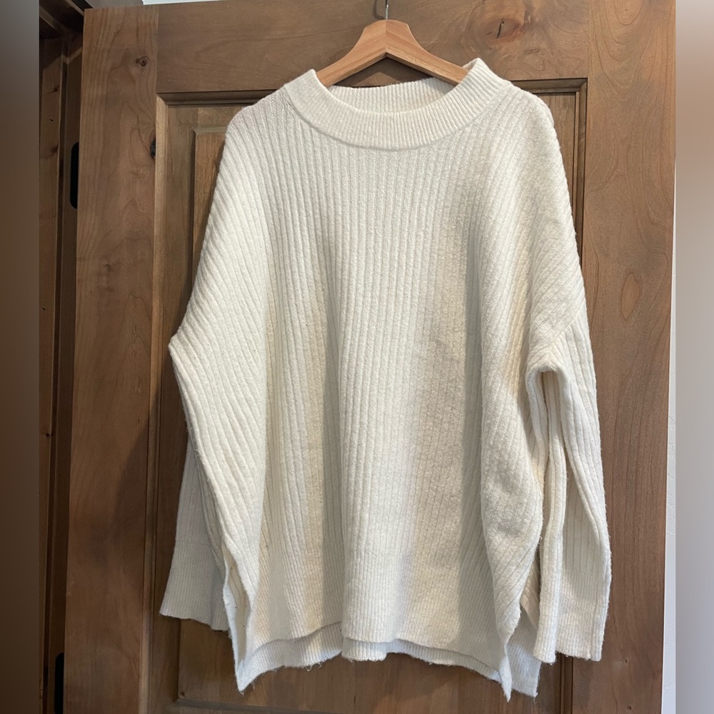Women’s H & M sweater!